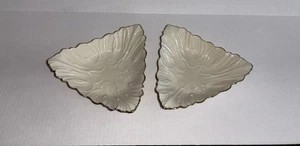 DE COLECCIÓN LENOX PORCELANA TRIANGULAR 2 PLATOS DE CARAMELO DISEÑO HOJA MARFIL - Imagen 1 de 8