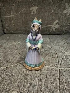 Royal Doulton Maid Marion Figurine From The Robin Hood Collection DB245 - Picture 1 of 2
