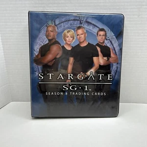 Stargate SG-1 Season 8 Card Album W/ Complete 72 Card Base Set And Extras - Picture 1 of 7