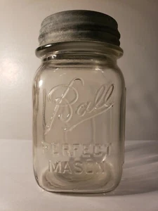 Vitage Ball Perfect Mason Jar Clear ,pint ,zinc lid ,1933-1962 ,square,ribbed #2 - Picture 1 of 3
