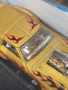 Hot Wheels Error '68 Corvette Gas Monkey Garage 2023 H Case Windshield  READ - Picture 1 of 10
