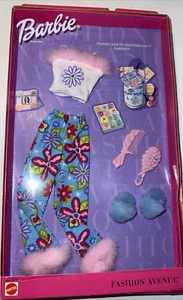 Barbie Fashion Avenue Metro Styles "Pajama Jam in Amsterdam" NIB 2002 - Picture 1 of 7