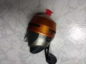 Zebco 202 Wide Range Powertrain Adjustable Drag Standard Series Fishing Reel - Picture 1 of 3