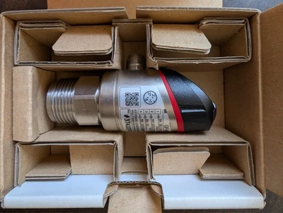 Keyence GP-M100T Digital Pressure Sensor Transducer - Image 1 of 4