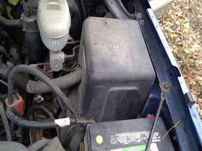 Fuse Box Engine Fits 03-07 Hummer H2 3760334 - Image 1 of 4