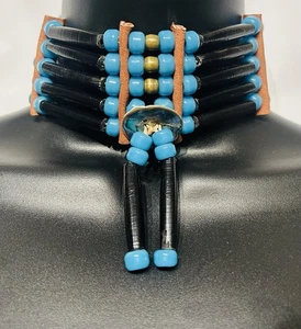 Girocollo 5 file in osso nero con disco abalone perline turchesi Sioux fatto a mano - Foto 1 di 8