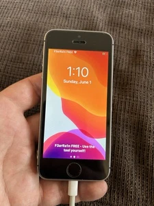 Apple iPhone SE A1662 Unlocked 64GB Black Excellent Shape - Picture 1 of 5
