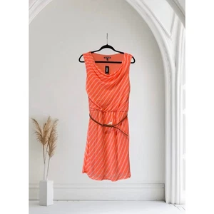 Neu mit Etikett Express orangefarbenes ärmelloses flirty Kleid mit Wirbel, Medium  - Bild 1 von 8