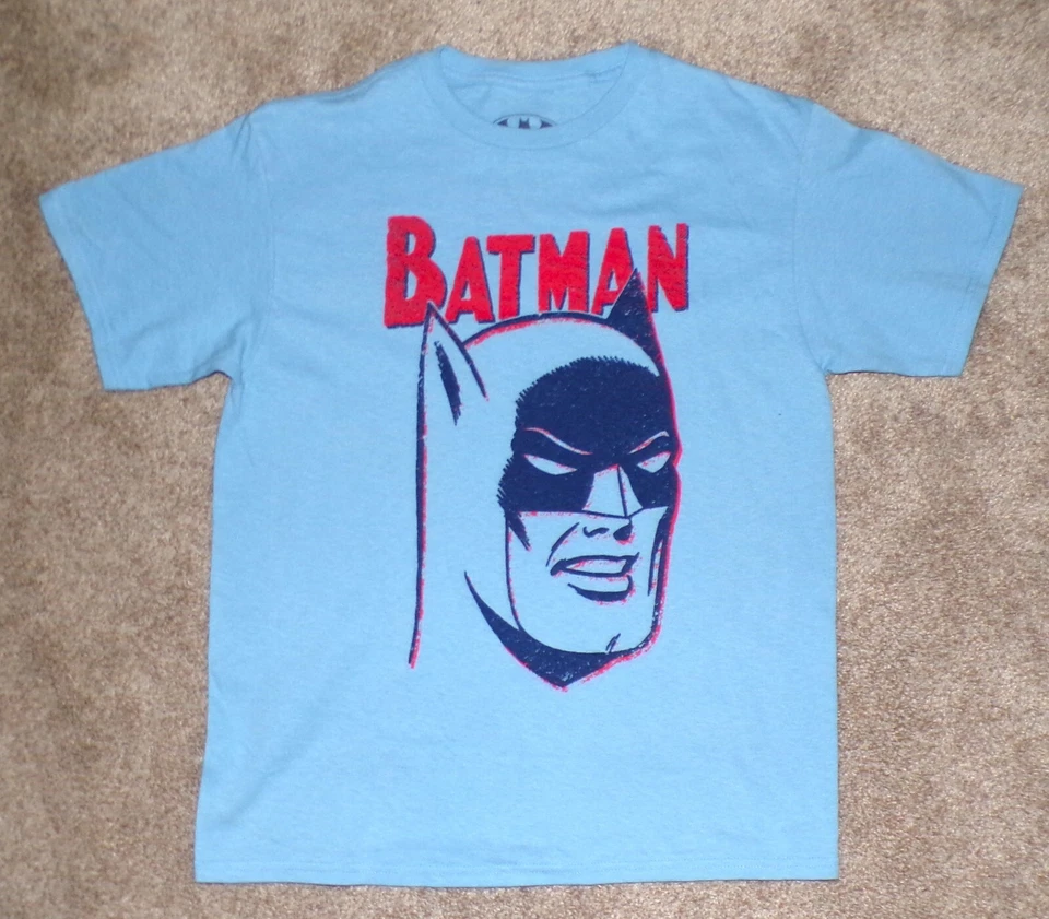 FROM DC COMIC"S NEW BATMAN YOUTH SIZE SMALL T-SHIRT! THERE GOING TO LOVE! - Image 1 of 1