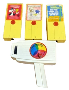 1973 FISHER PRICE MOVIE VIEWER, 3 CARTRIDGES, Sylvester Twe., Road Run., Sesame - Picture 1 of 2