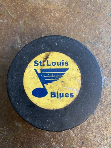 St. Louis Blues 1972-73 OFFICIAL GAME PUCK BOB PLAGER Cover