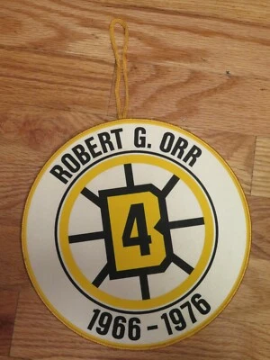Rare BOBBY ORR #4 BOSTON BRUINS 1966-76 Retirement YELLOW 8" Banner - Image 1 of 2
