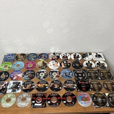 PC Video Game Disc Lot Warcraft, Grand Theft Auto, Diablo, Call Of Duty, Etc… - Image 1 of 4