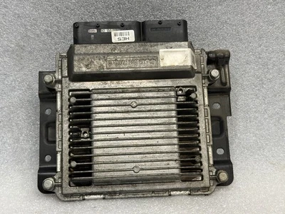 Hyundai Genesis 2010 cupé manual Siemens VDO 39120-2C090 ECU SIM2K-141 Foto 1 de 4