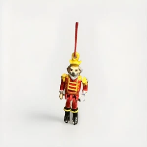 Adorno soldado juguete miniatura de metal Dept.56. "1,5"" de alto" - Imagen 1 de 3