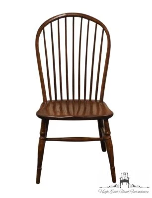 Silla auxiliar de comedor estilo Windsor con respaldo de arco americano antiguo de roble macizo TOM SEELY -... Foto 1 de 4