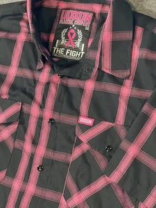 Camicia Dixxon Flannel Company The Fight con bottoni 2X cancro al seno nero e rosa - Foto 1 di 6