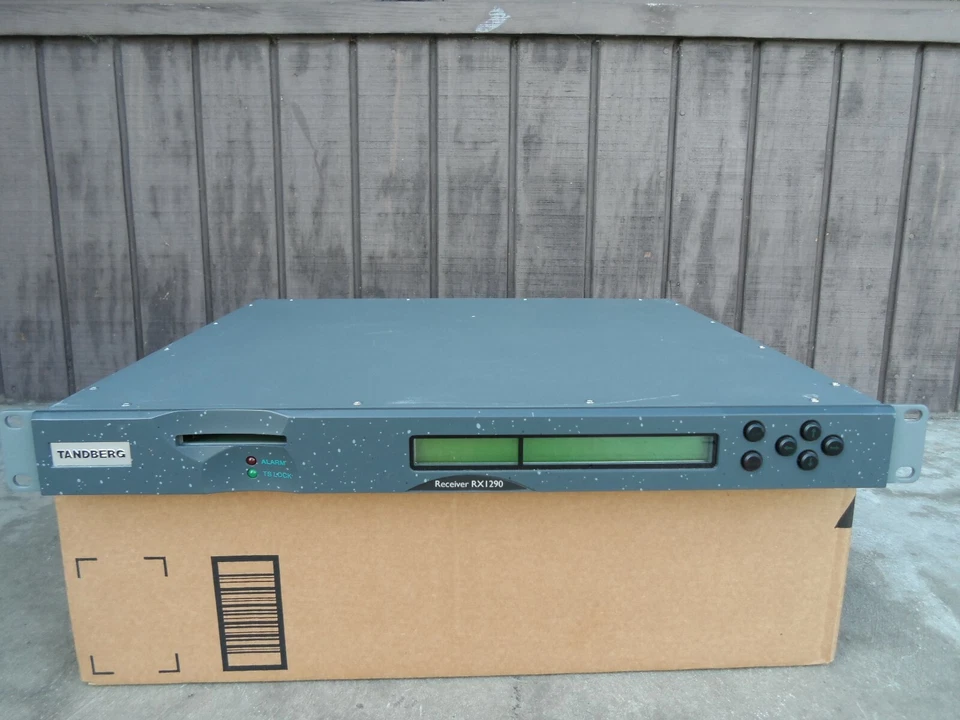 Ericsson Tandberg RX1290 Dual-IP Receiver Decoder HD AC3 HWO/IP/GIGE TVIP unit - Image 1 of 4