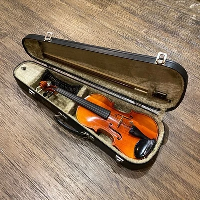 Suzuki No.220 1/4 Fractional Violin 1988 Vintage Excellent Condition - Image 1 of 4