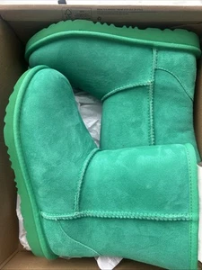 Big & Little Kid's UGG Classic II Vermont Green (1017703K-EDGR) Size 4 - Picture 1 of 4