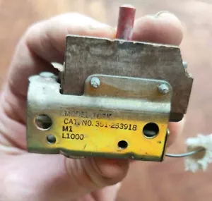 AGA Cooker Cut Out / Thermostat 102K - AGA Spare Parts - Picture 1 of 4