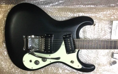 Guitarra Mosrite Super Excellent'65 MattBlack Kurokumo Ventures De Colección Rara Japón Foto 1 de 4