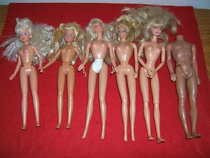 Lote de 6 muñecas Barbie y muñecas Ken Mattel varias de colección  - Imagen 1 de 12