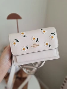NWT Authentic C0ACH 3059 Klare Crossbody With Daisy Embroidery BAG $350 - Picture 1 of 16