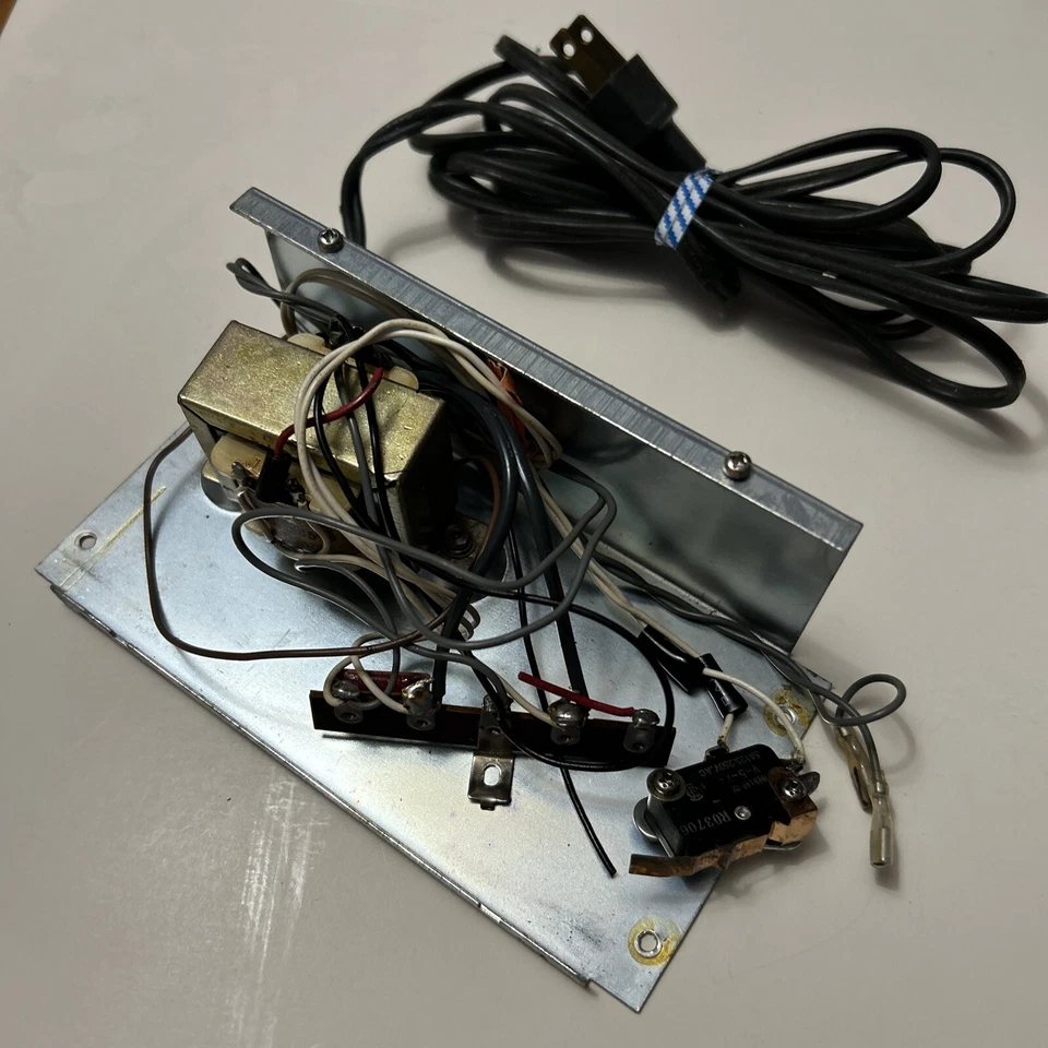 Sony PS-1800a Tocadiscos Transformador Sony Cable de alimentación Foto 1 de 4