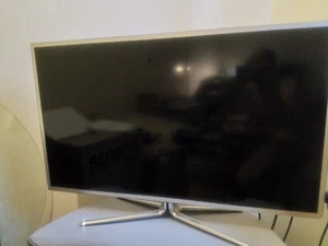 Samsung UE40ES6900 Full HD 1080p Digital Smart LED 3D TV - Picture 1 of 2