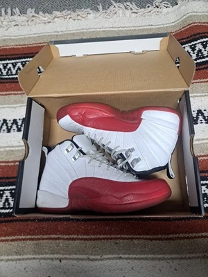 Nike Air Jordan 12 Retro GS Blanco Cereza Negro Rojo Universitario 153265 116 Talla 6Y Foto 1 de 4