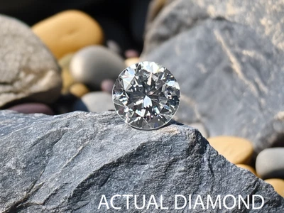 Diamante natural extraído de tierra de 0,24 quilates brillante redondo genuino certificado por GIA Foto 1 de 4