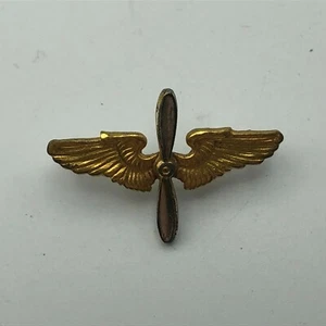 Wings Prop Pin WW2 US Army Air Corps Visor Hat Insignia Pin Aviation Vintage - Picture 1 of 12