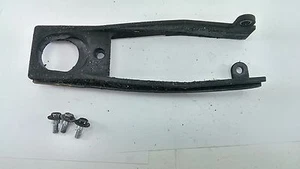 06 07 08 09 GSXR 600 / 750  SWINGARM CHAIN GUARD BUFFER - RUBBER GUIDE W/ BOLTS - Picture 1 of 5