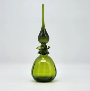 Vtg Rainbow Green Glass Decanter w/Flame Stopper 12” MCM Bottle Ruffle Ribbed - Picture 1 of 15