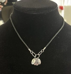 NWT Mother Charm Necklace By Alexa’s Angels Multi Language Names for Mother - Picture 1 of 3