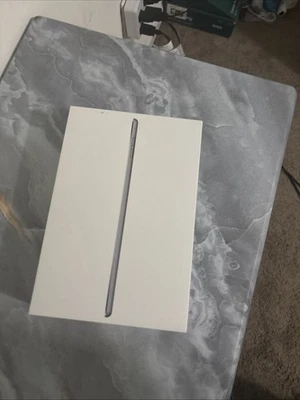iPad Mini 4 - Image 1 of 3