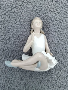 Lladro Nao Ballerina Dancer Porcelain Figurine 146 Sitting Rare Great Condition - Picture 1 of 7