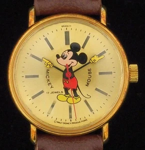 Vintage wind-up Golden 17 Jewel Mickey Mouse Bradley Character Watch - Picture 1 of 4