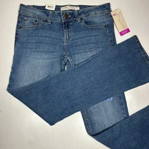 NWT NOBO No Boundaries Junior Bootcut Low Rise Stretch Light Wash Jeans Sz 11 - Picture 1 of 8