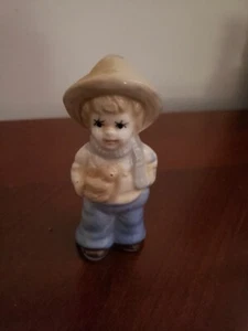 Vintage Figurine Porcelain Farm Boy Straw Hat Holding Bird Stars in his eyes - Picture 1 of 4