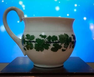 Meissen Porcelain 🟢RaRe🟢 Vintage Cup & Saucer Whtie Green Leaves Snake Handle - Picture 1 of 7