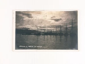 Foto cartolina Spezia - Porto di Notte Viaggiata 16-05-1910 con timbro - Imagen 1 de 2