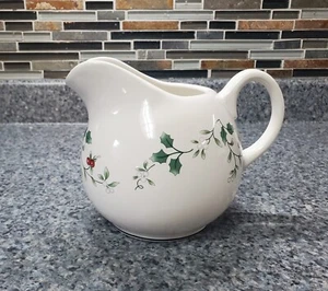 Pfaltzgraff Winterberry All Purpose Pitcher Gravy Boat 24 oz - Picture 1 of 7
