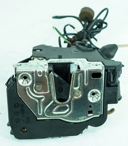 03-09 Mercedes CLK320 W209 OEM Cierre de puerta de pasajero delantero derecho 5095 - Imagen 1 de 24