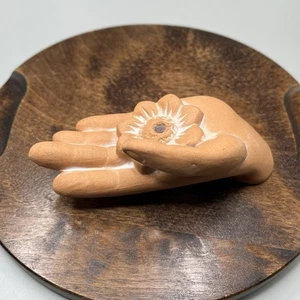 Handgeformter Terrakotta Räucherstäbchenhalter Blumen Design Altar Spirituell Boho Deko - Bild 1 von 9