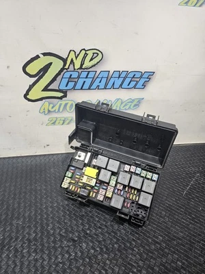 Dodge Nitro Jeep Liberty 2008 BCM caja de fusibles módulo de relé de potencia OEM 04692235AF Foto 1 de 4
