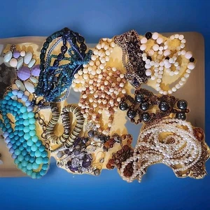 Necklaces  Costume Jewelry 13 Vintage  BEADS,STONES EUC. WEAR/RESELL (745) - Picture 1 of 15