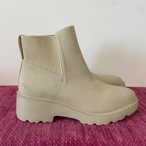Vivaia Everly Round Toe Platform Chunky Wedge Boots Beige Size EU 42 (US 10.5) - Picture 1 of 12