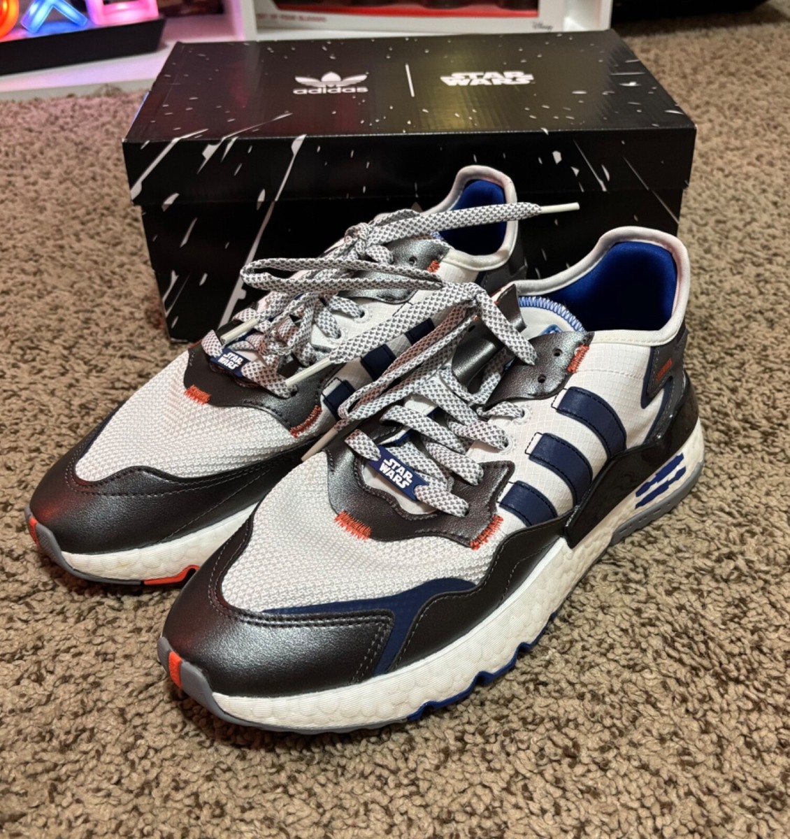adidas Star Wars x Nite Jogger R2D2 for Sale - Authenticity adidas Star Wars x Nite Jogger R2D2 for Sale - Authenticity